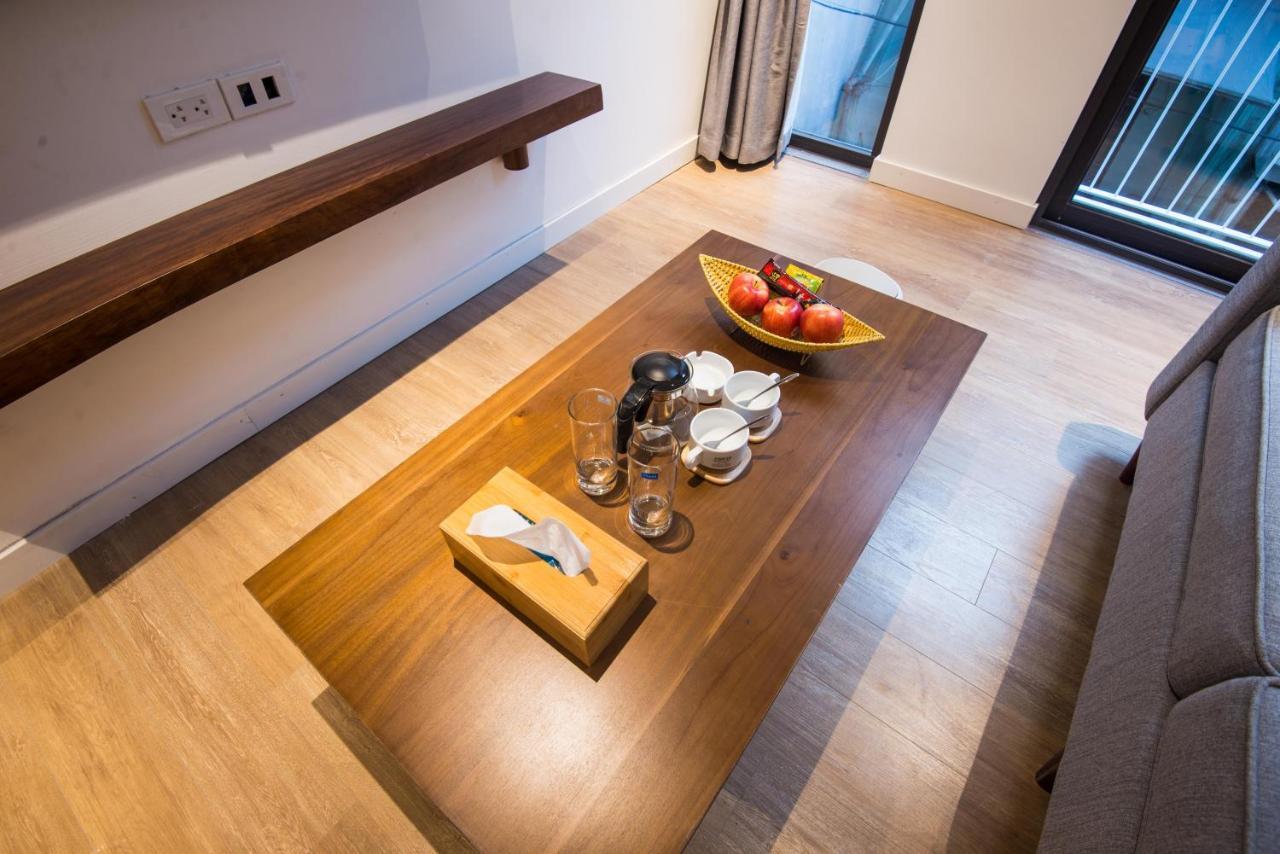 22Housing Hotel & Apartment 81 Linh Lang Hanoi Luaran gambar